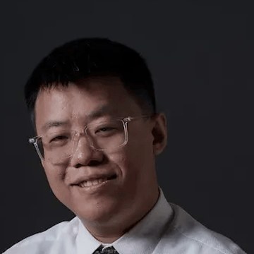 黄敬峰老师照片